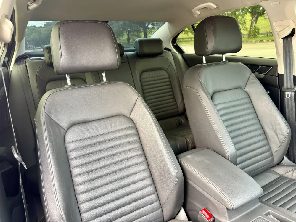 Volkswagen Passat 1.8 (A) TSI photo 2
