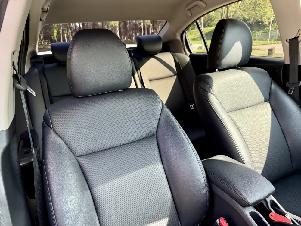 Honda City 1.5V (A) White photo 2