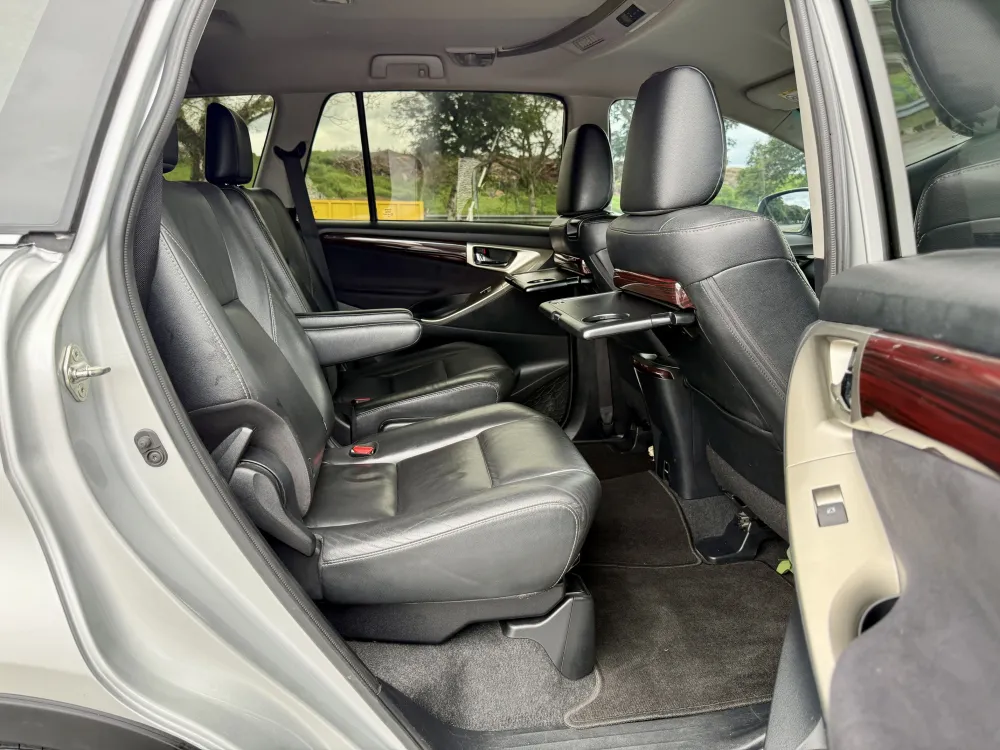 Toyota Innova 2.0 X (A)  7-Seater photo 3
