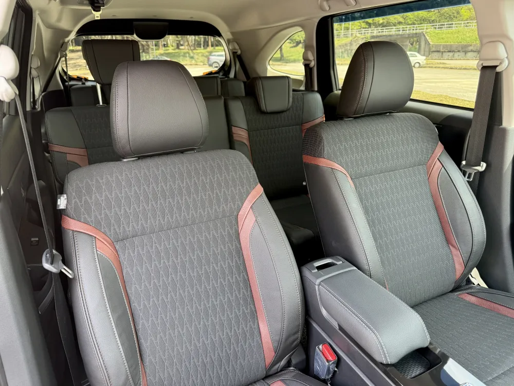Perodua Alza 1.5 AV (A) Advance Gray photo 2