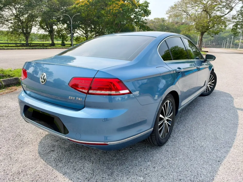 Volkwagen Passat 1.8 (A) TSI photo 5