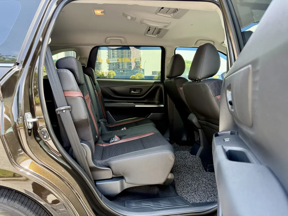 Perodua Alza 1.5 AV (A) Advance Gray photo 3