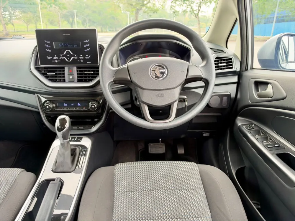 Proton Persona 1.6 (A) Facelift photo 1